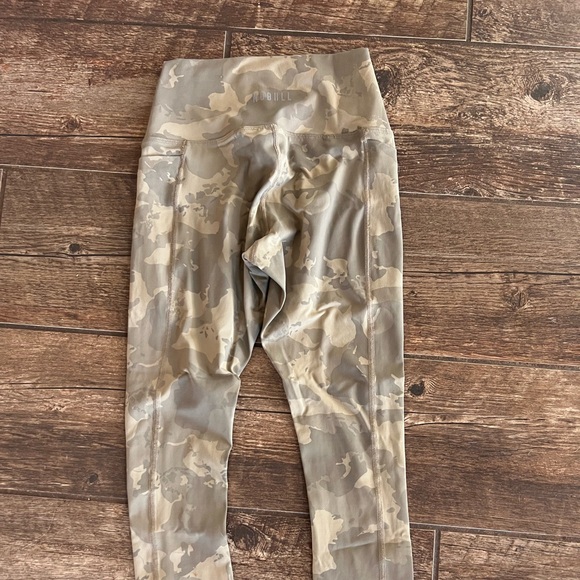 Nobull Camo Leggings!! XS! - Picture 1 of 4